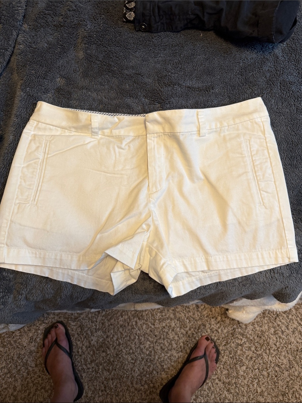 STYLUS White Women's Tailored Cotton Shorts